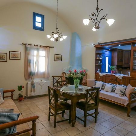Maison Marilia อาโกรตีรี ภายนอก รูปภาพ