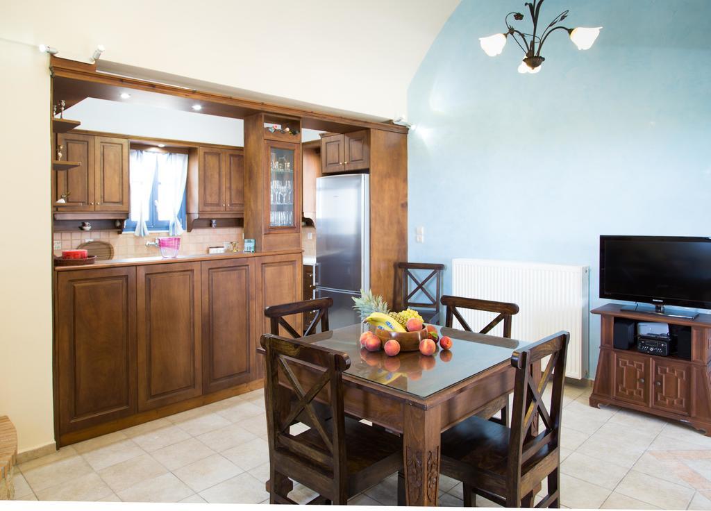 Maison Marilia อาโกรตีรี ภายนอก รูปภาพ