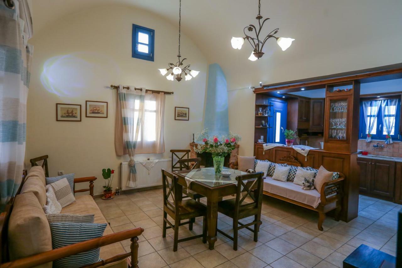 Maison Marilia อาโกรตีรี ภายนอก รูปภาพ